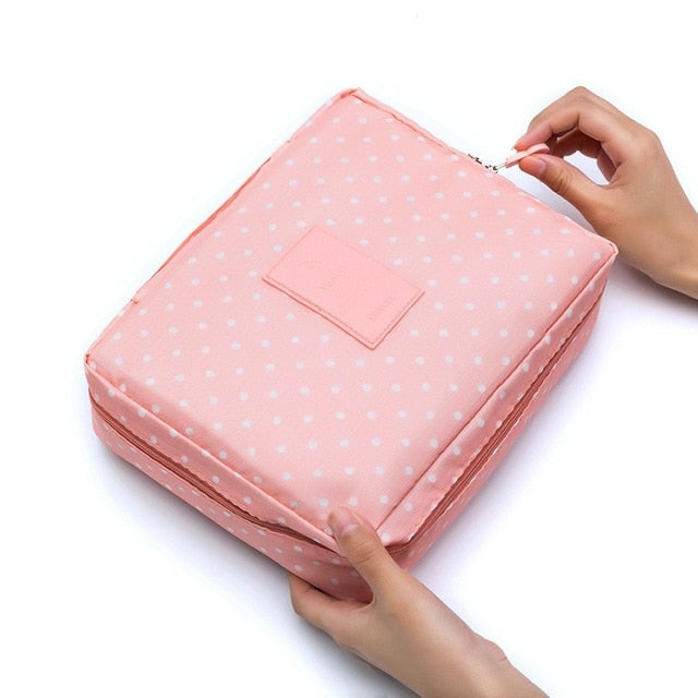 Outdoor Girl Makeup Bag Women Cosmetic Bag Women Toiletries Organizer Waterproof Female Storage Make up Cases