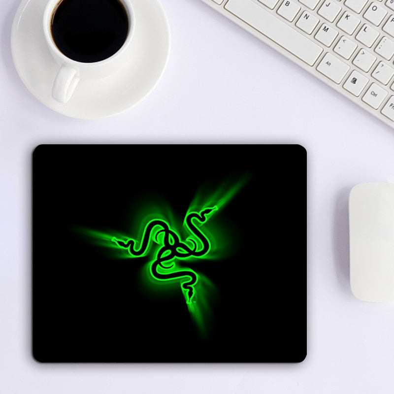 Big promotion Razer logo gamer play mats Rubber Art Speed Mouse Pad Small Size for Gaming Decorate the desktop Mouse pads